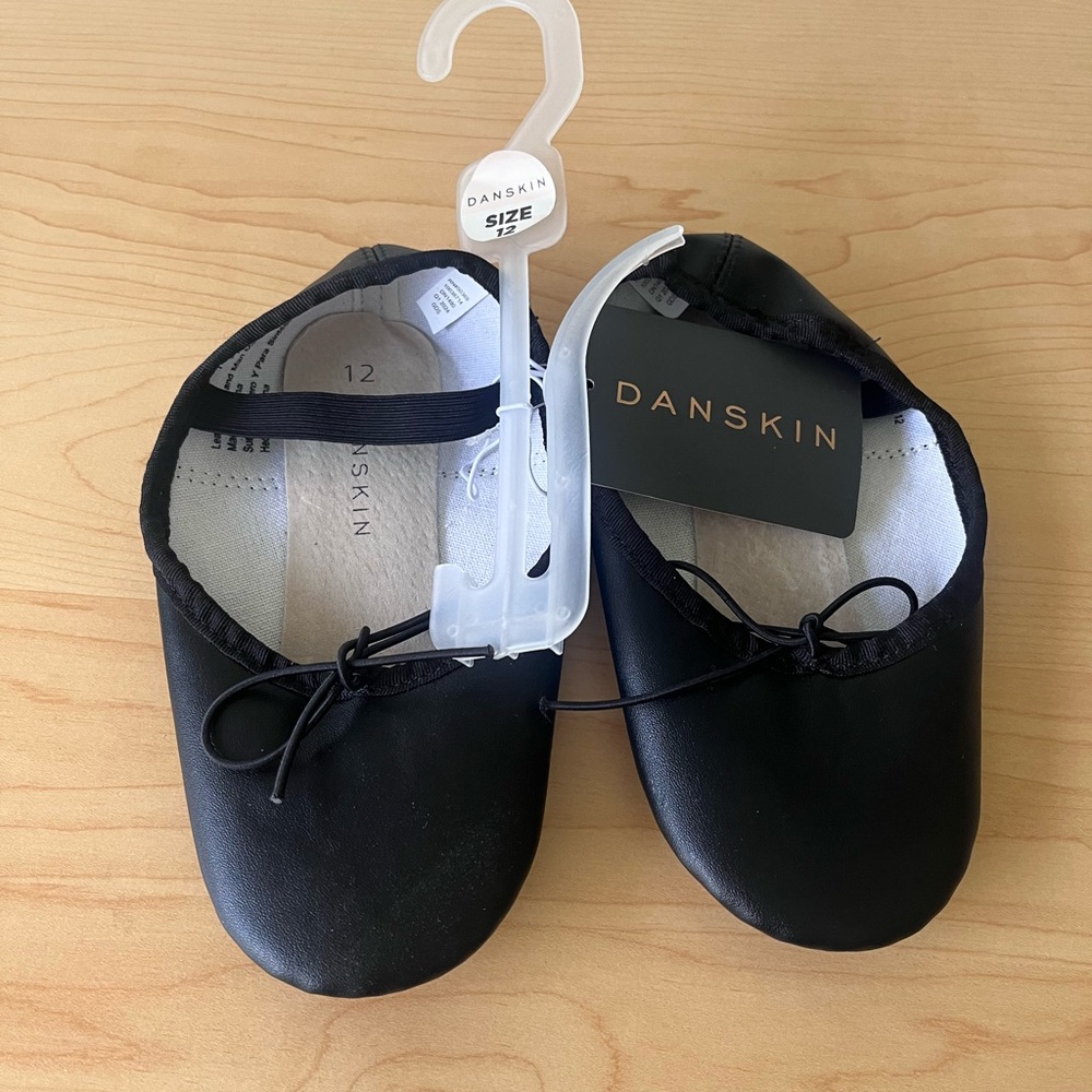 Girl DANSKIN Black Ballet Slipper